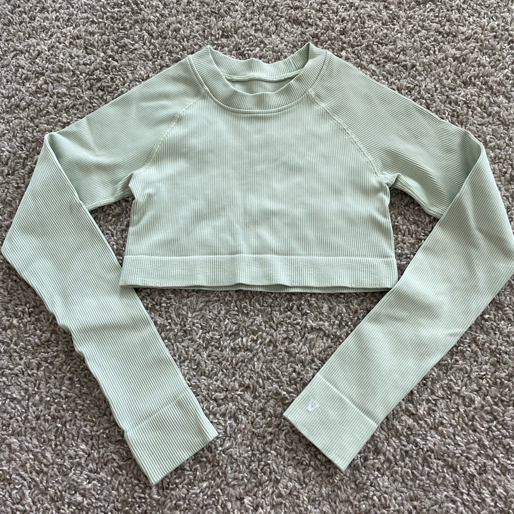 Verie (by Valeria Lipovetsky) active wear crop top! Size XS